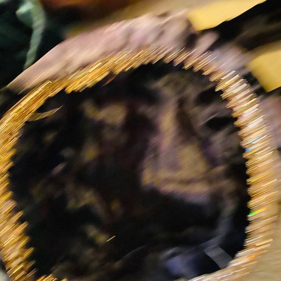 Laila Rowe beautiful velvet drawstring bags - Picture 4 of 5